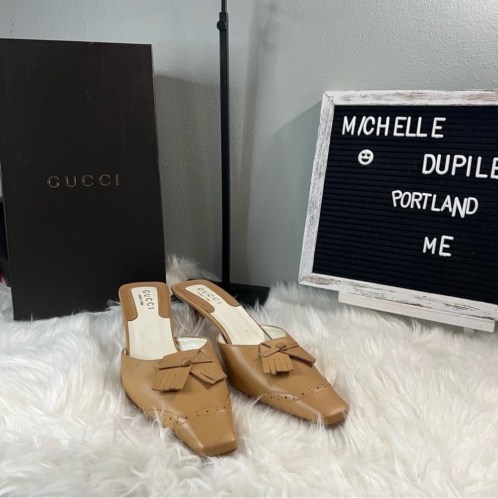 Gucci heel beige